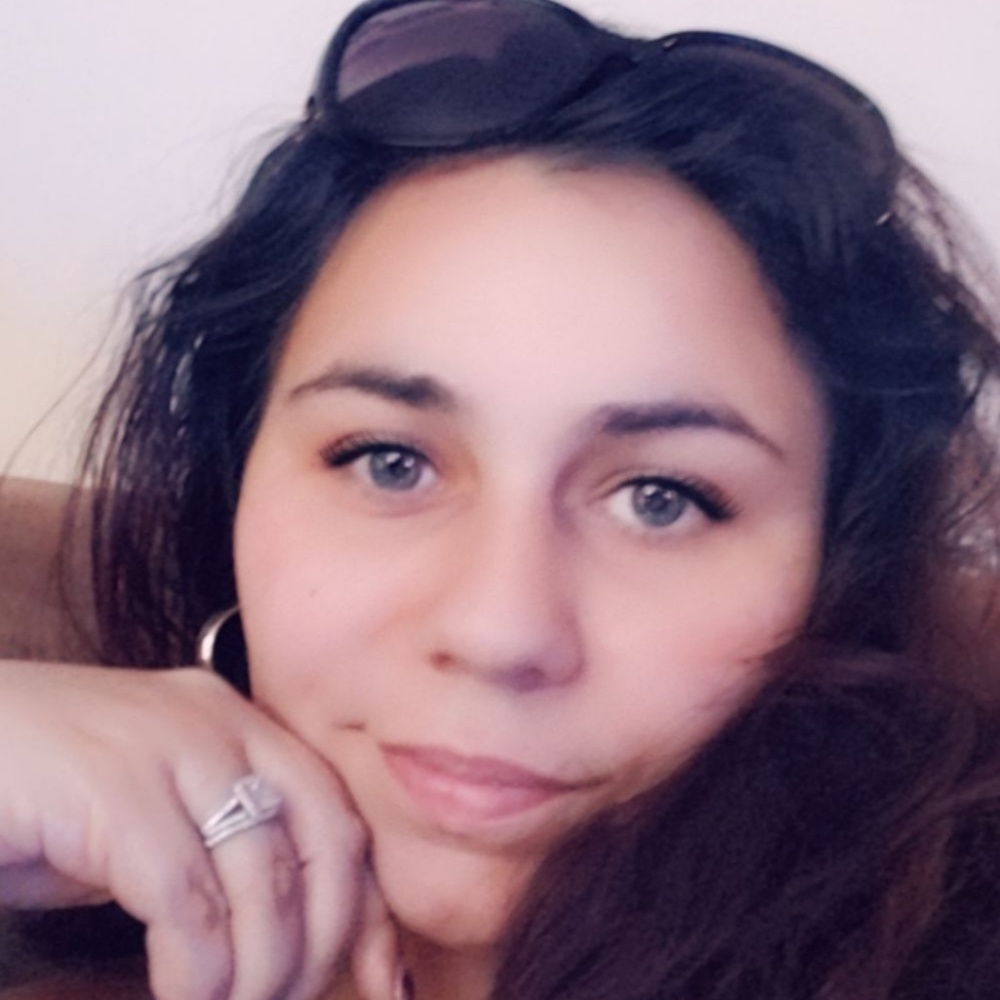 Meet your Posher, Lauren